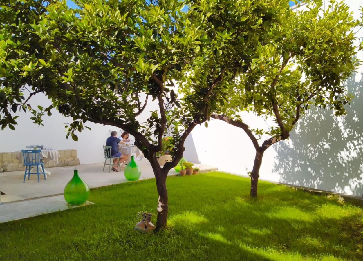 Li Perrini Boutique B&B Acquarica Exteriér fotografie